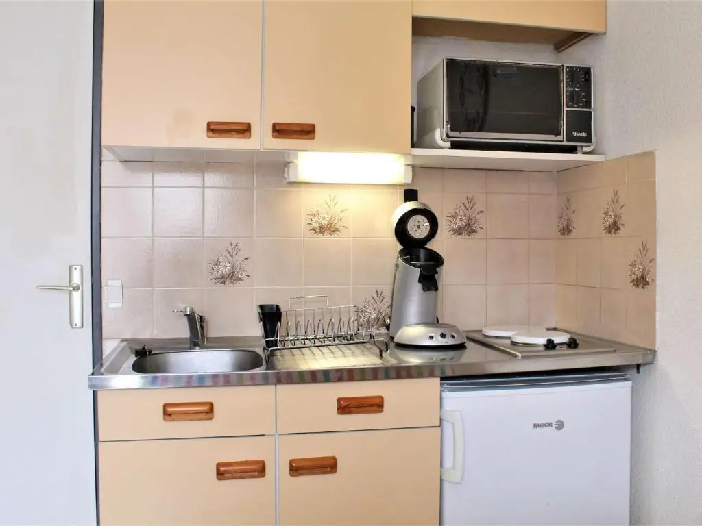 Appartement Risoul, 1 pièce, 4 personnes - FR-1-330-126