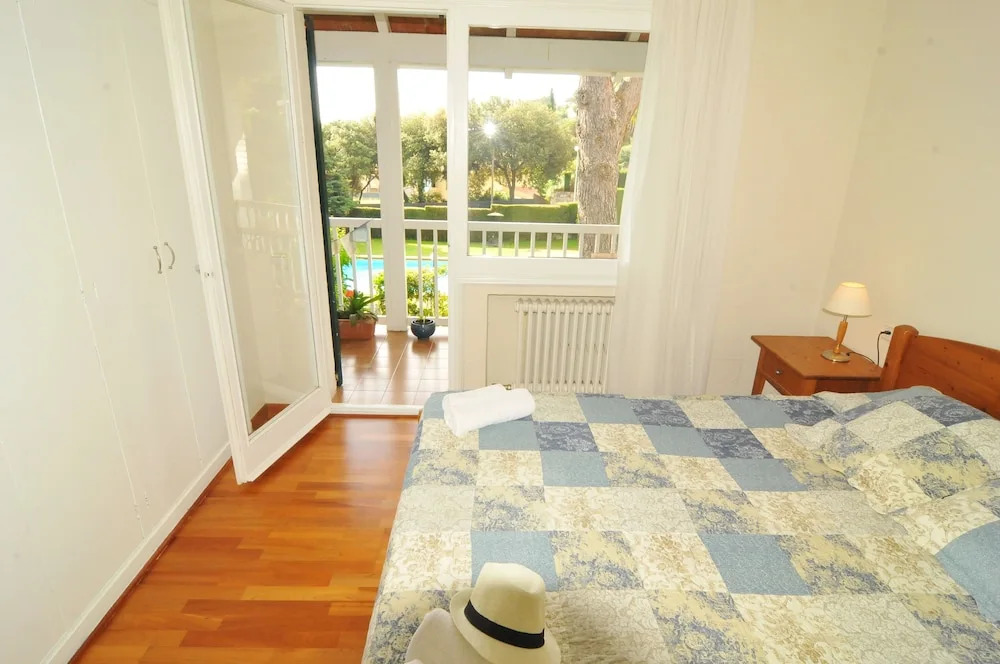HomeHolidaysRentals Glamour - Costa Barcelona