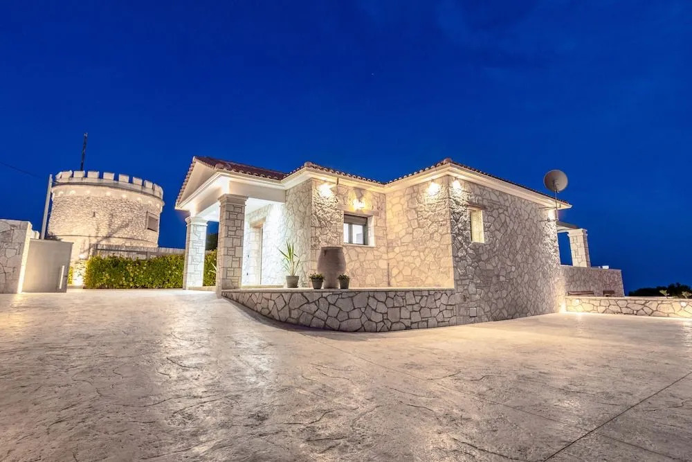 Castielia Residence