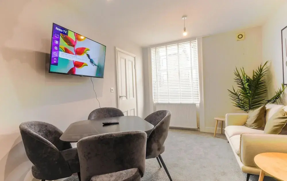 Boughton House Apartments by Guestz