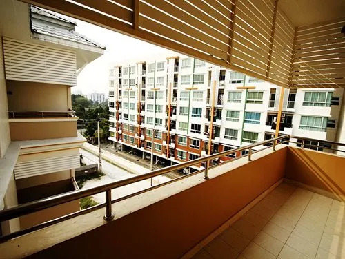 Golden Apartment