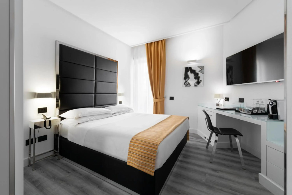 LHP Napoli Palace & SPA