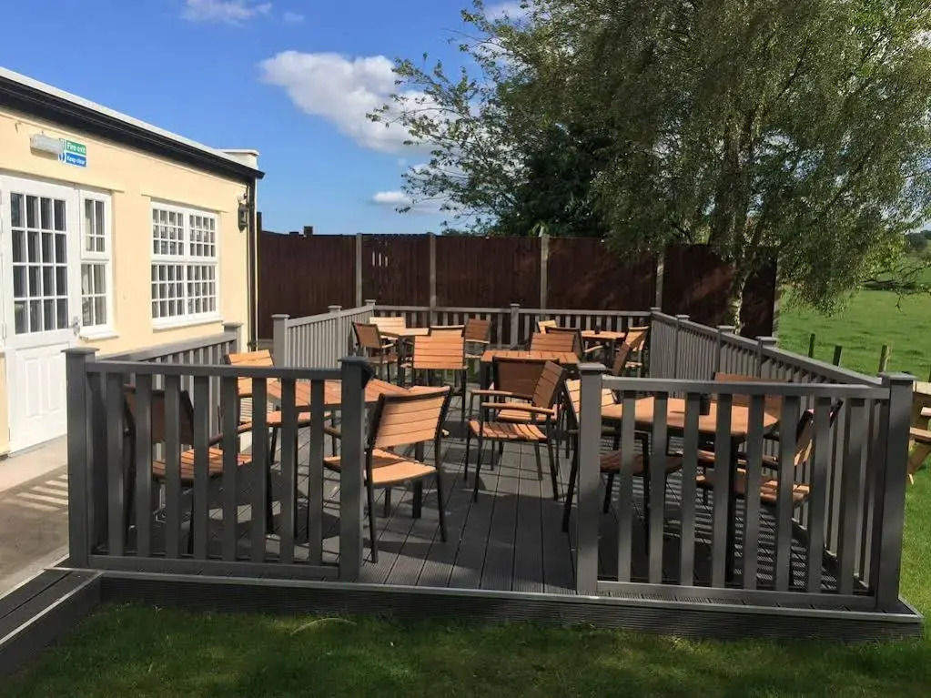 Three Horseshoes Inn