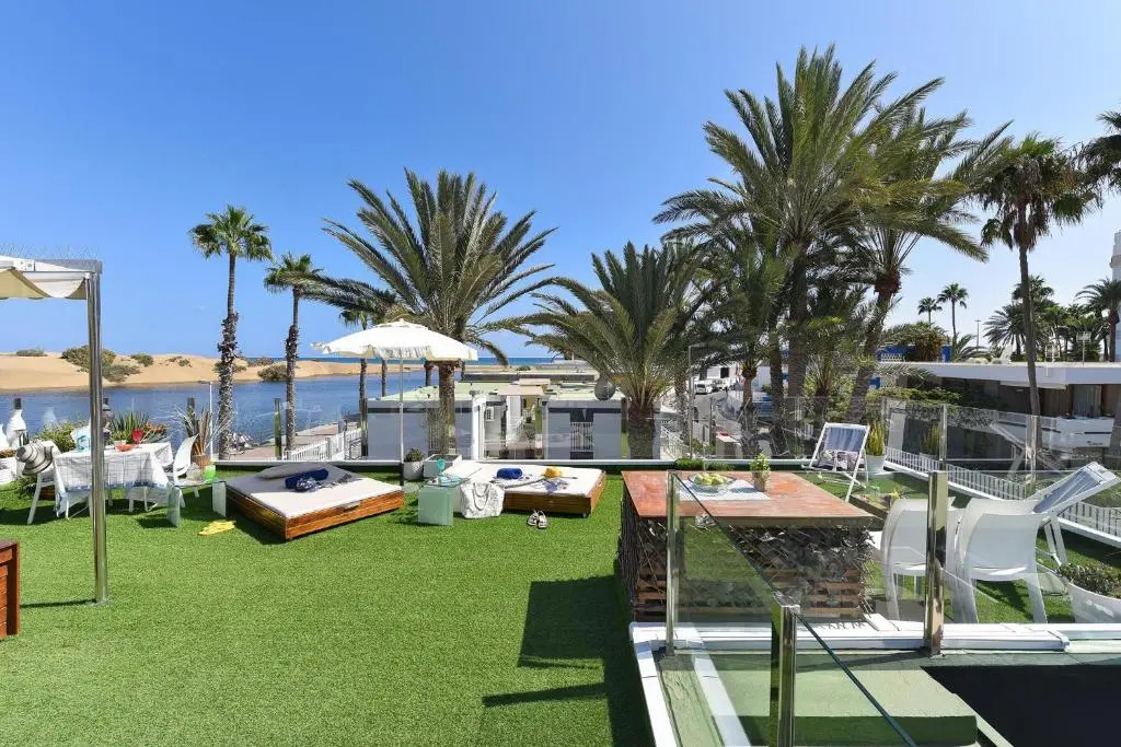 Maspalomas Beach Apartment Charca 1 by VillaGranCanaria