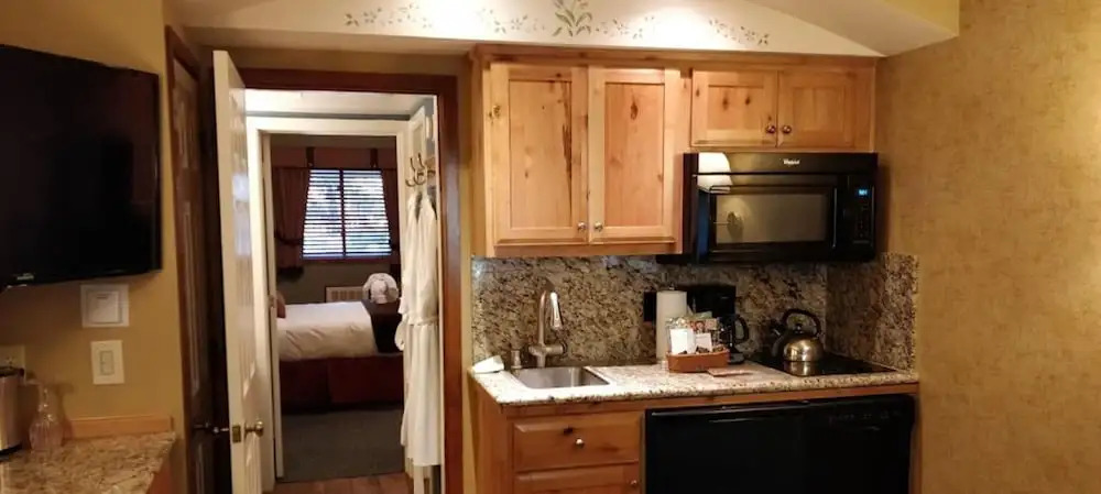 GetAways at Olympic Village Inn