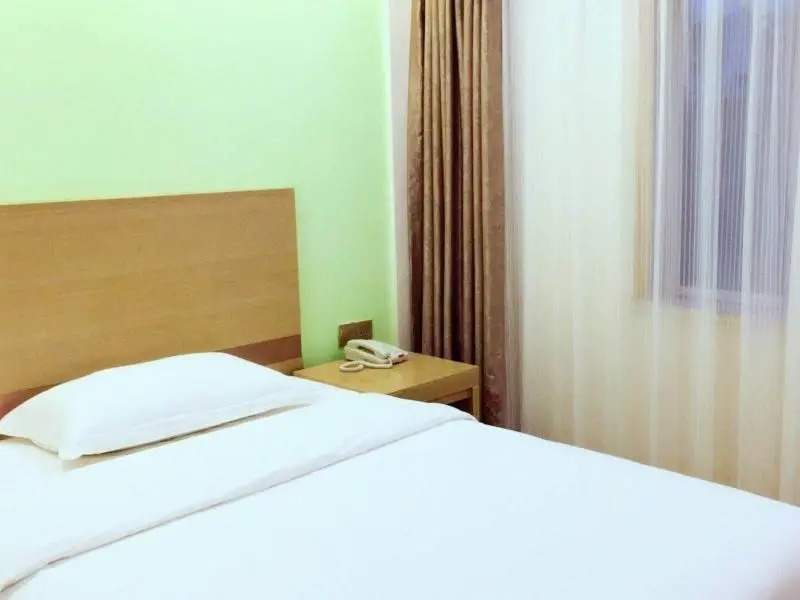 Отель GreenTree Inn Rizhao Donggang Area Haina Shopping Mall Shell Hotel