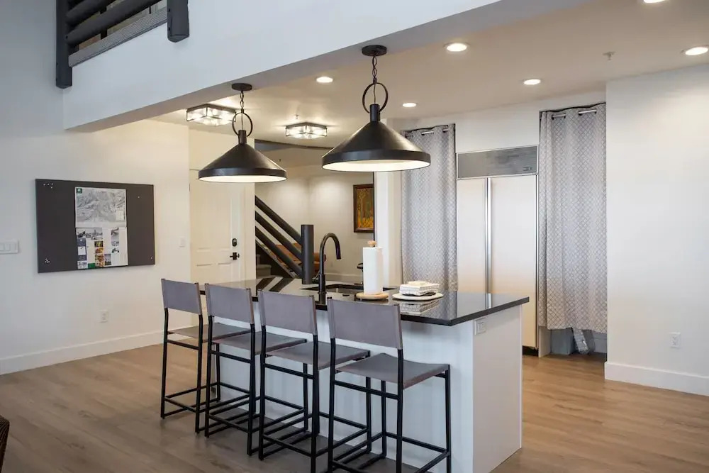 Trail's End Lodge at Deer Valley Resort - Three Bedroom Residence with Den and Spa #303 3 Condo