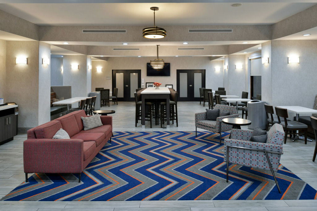 Hampton Inn Kansas City Northeast
