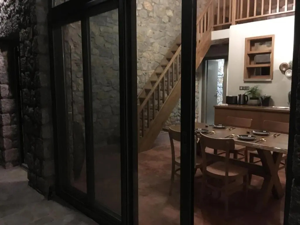 Stone Luxury Suites