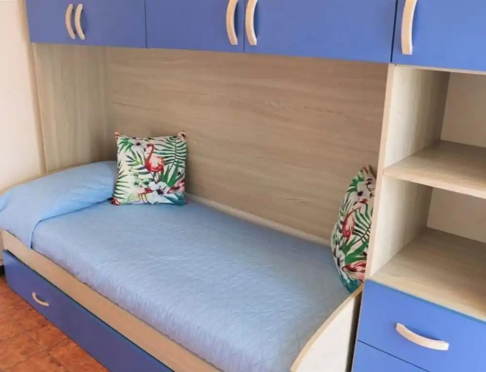 Colorful Flat With sea View