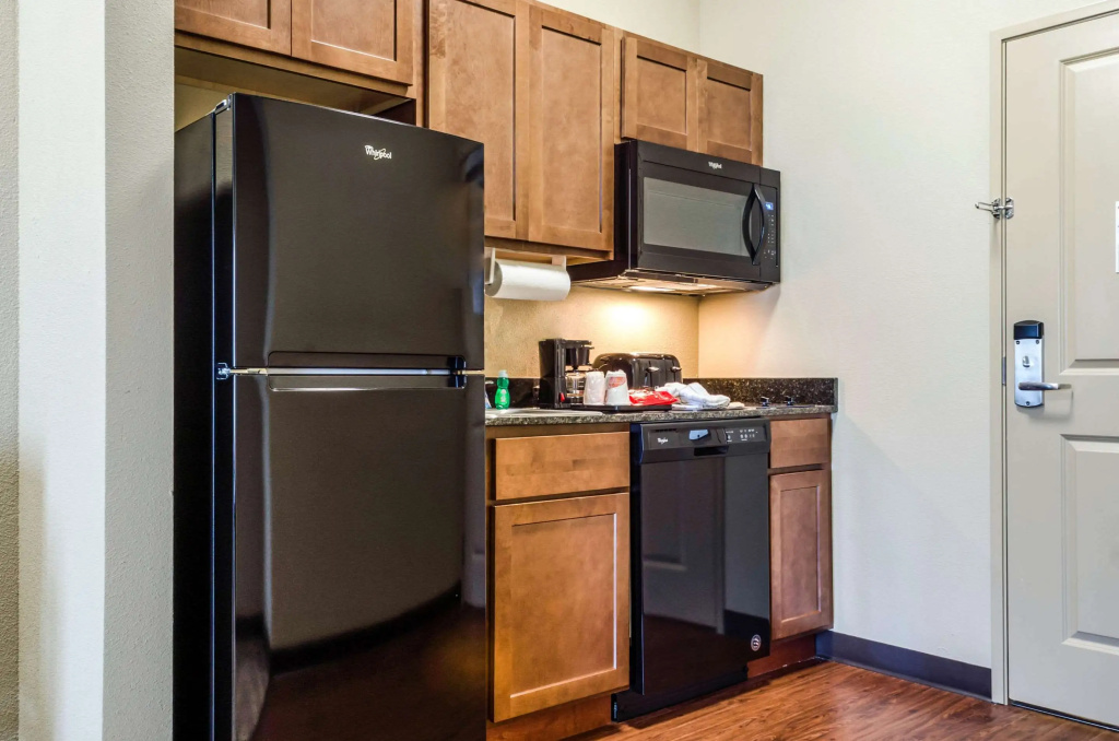 MainStay Suites Hackberry Sportsmans Lodge