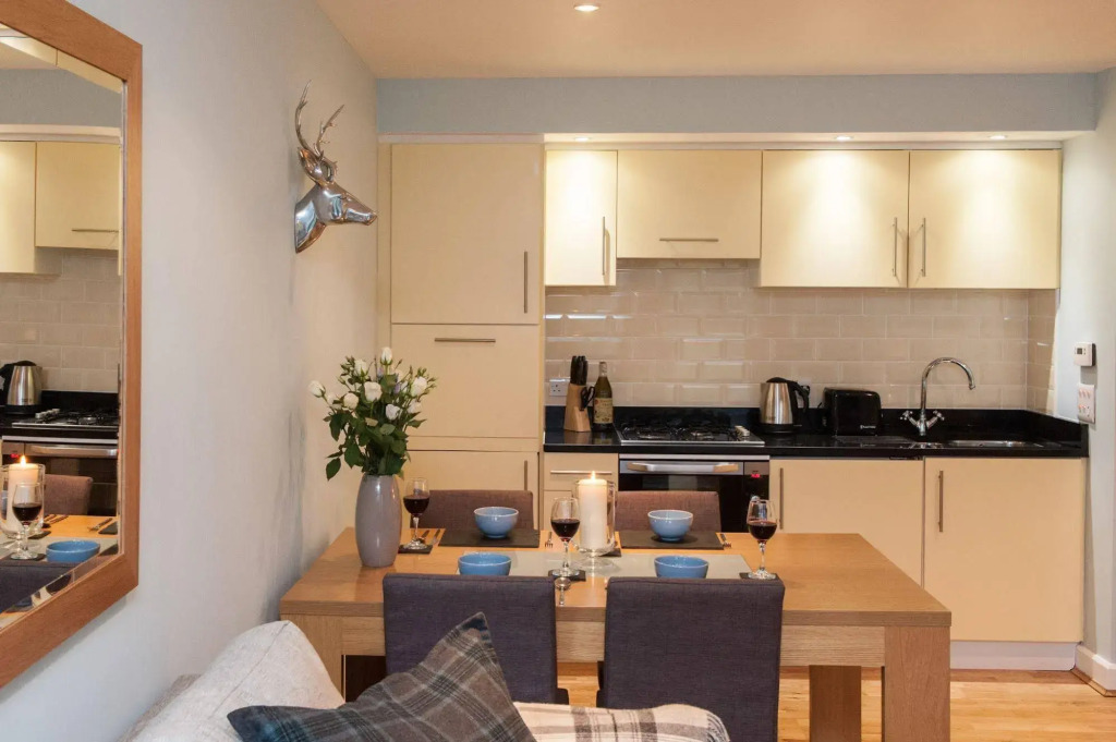 Glenwood Apartment