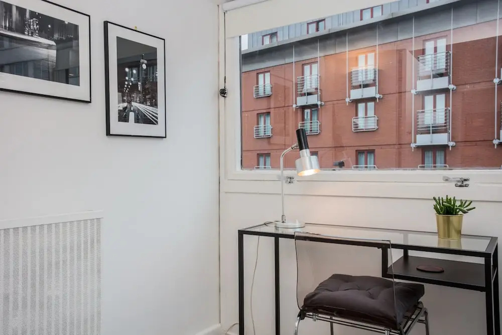 Central 2 Bed Apartment Near the Barbican