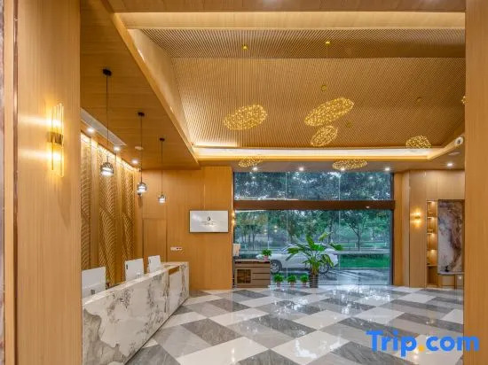Rezen Retreat Yunyi