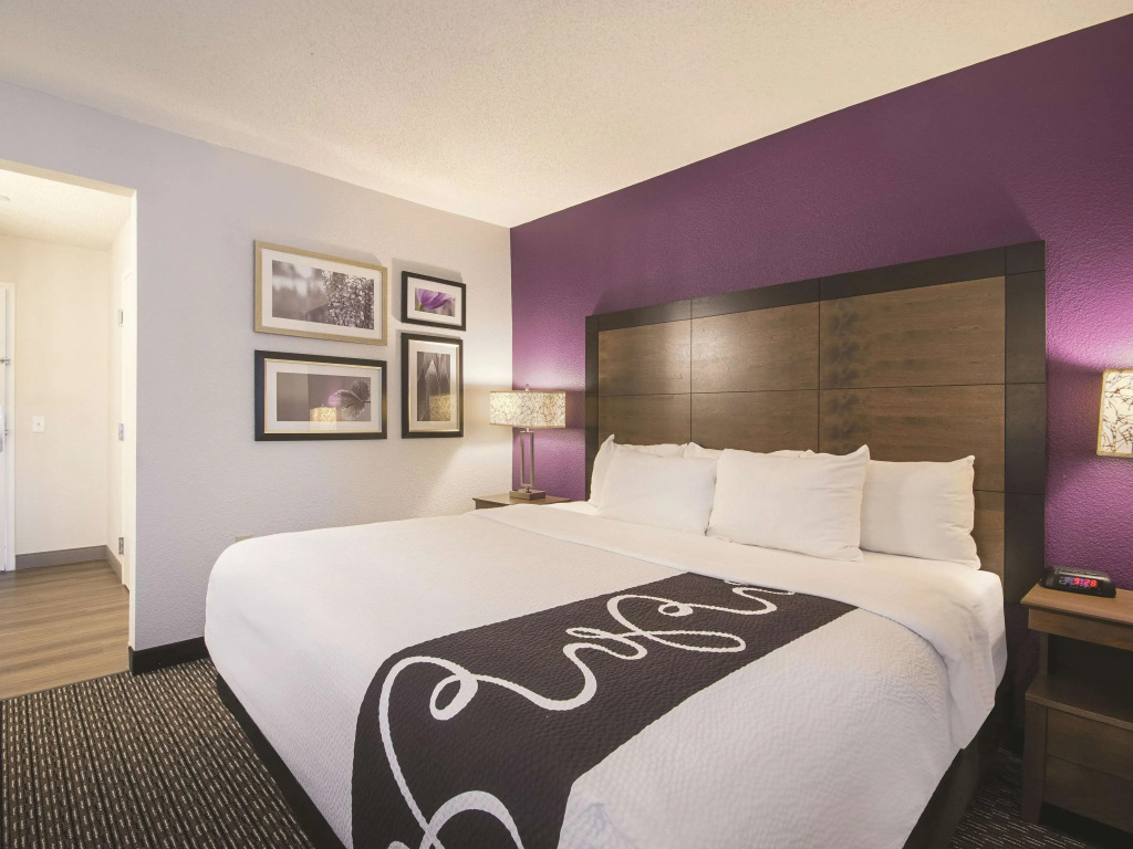 La Quinta by Wyndham Hartford Bradley Airport