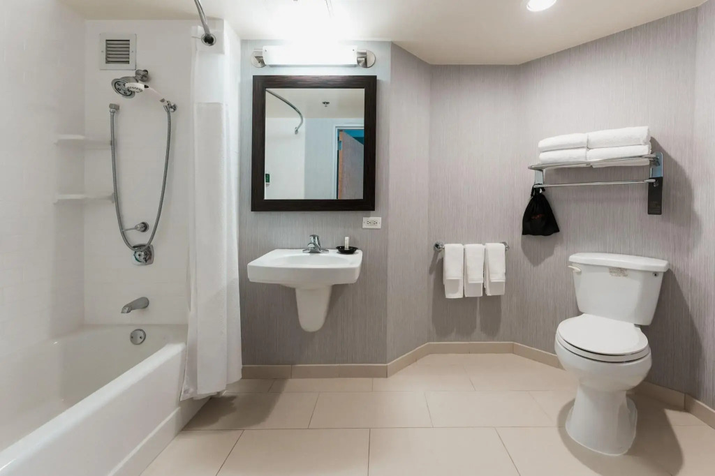 Courtyard by Marriott Los Angeles LAX / Century Boulevard