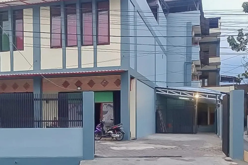 Urbanview Hotel Maharani Garut