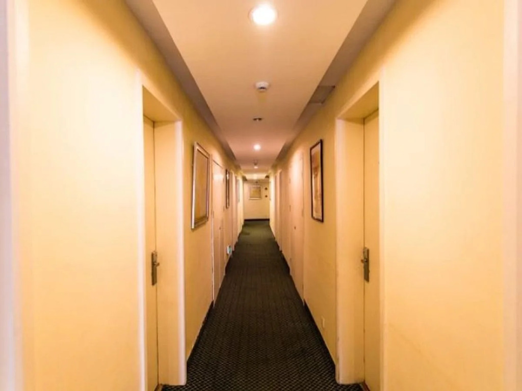 Elong Anyun Hotel (Suzhou Railway Station Zhuozhengyuan)