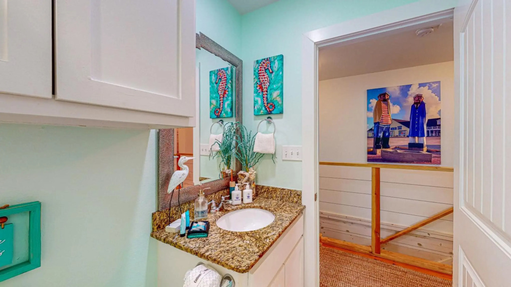 TC501 Townhome Close to Beach, Shared Pool