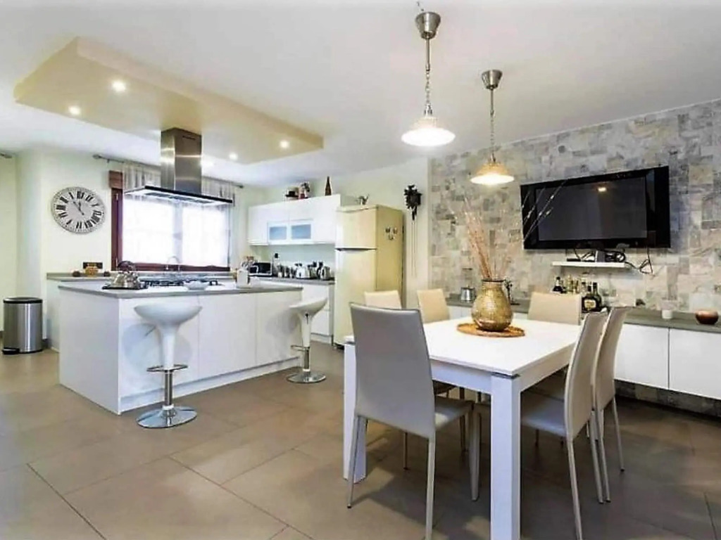 Premium villa in Adeje with private pool