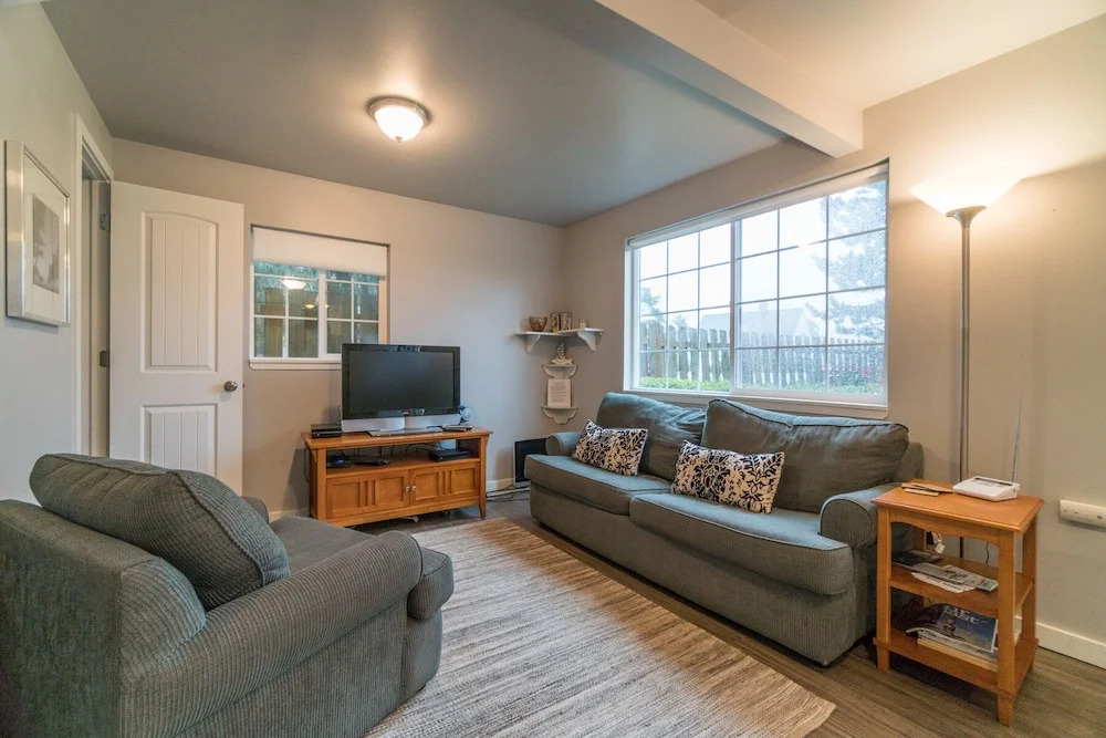 622 Holladay 1 Bedroom 1 Bathroom Home