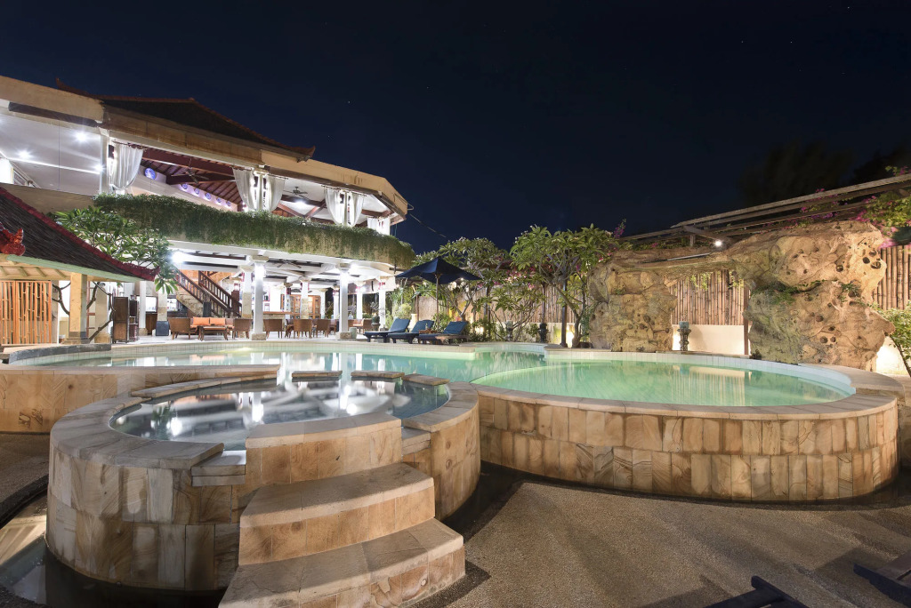 Villa Almarik Resort