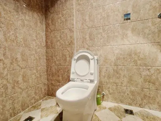 Youth Apartment (Yichun Phoenix Waterfront Store)