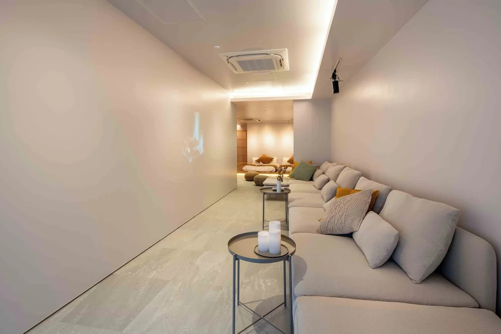 KUTSUROGI SAUNA and STAY