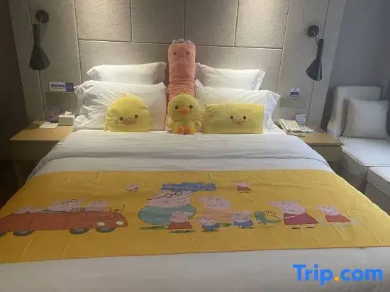 Unitour Hotel (Nanning Railway Station Thirty-Three Middle Subway Station)