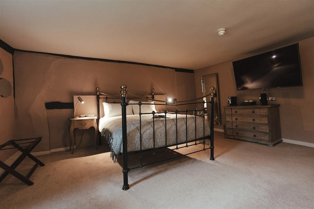 The Woolpack Hotel