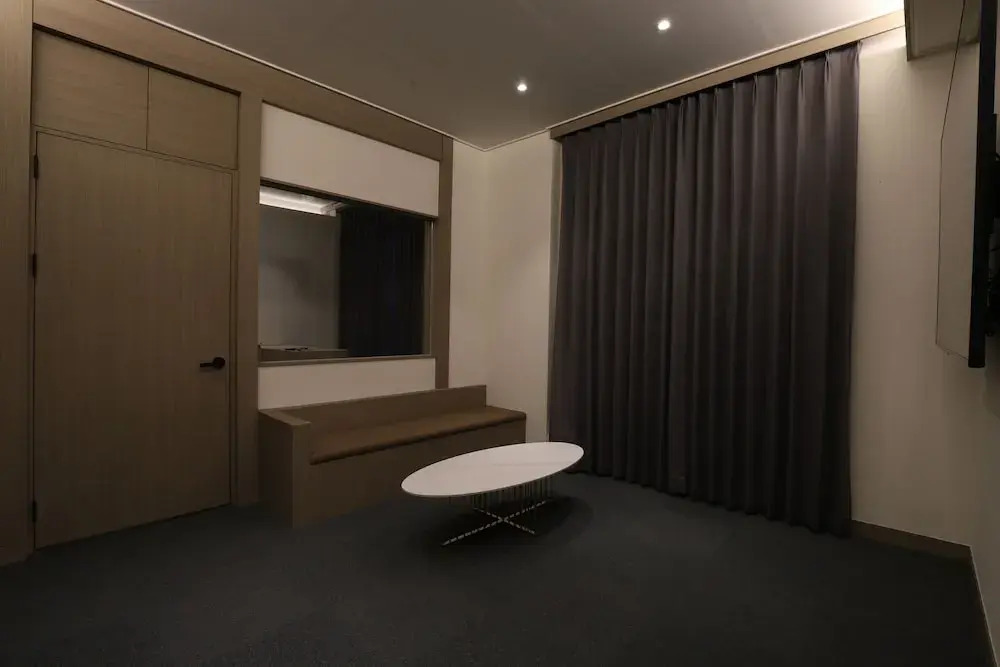 Hound Hotel DaeGu