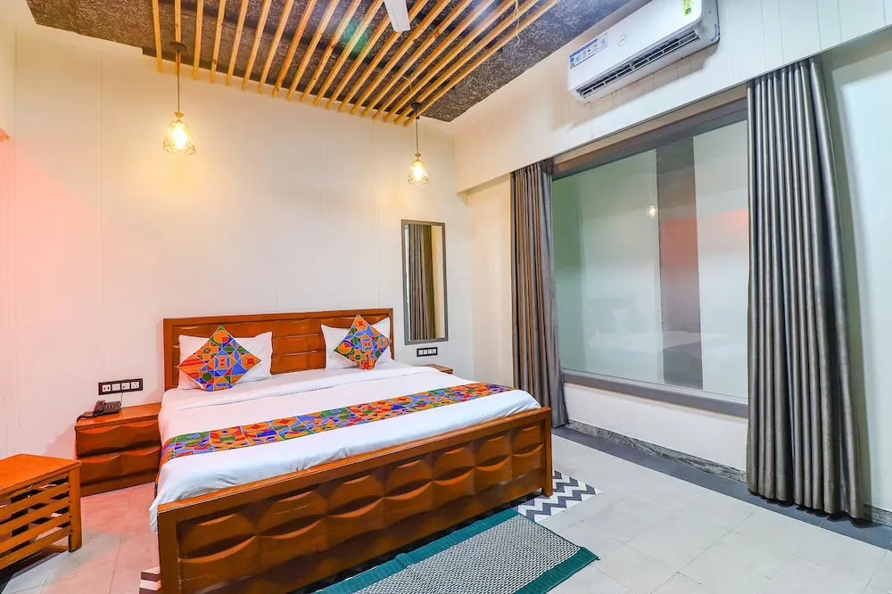 Fabhotel Be Happy
