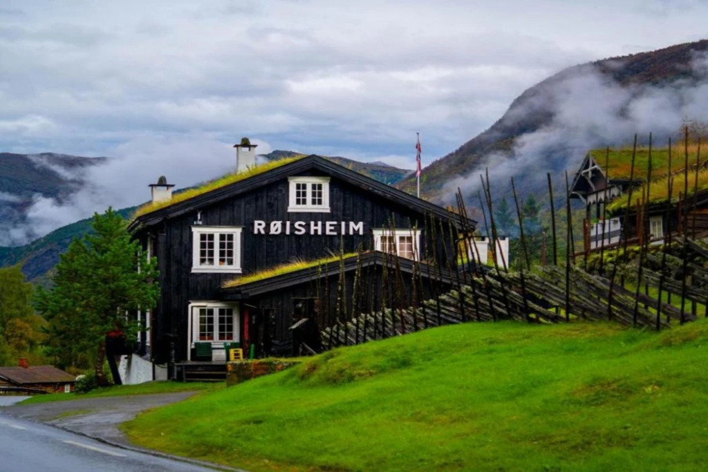 Røisheim Hotell og Skysstasjon