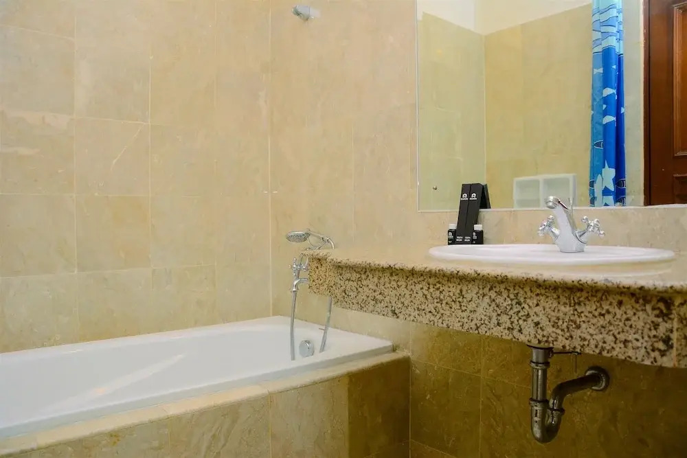 Modern 2BR at The Belleza Apartment