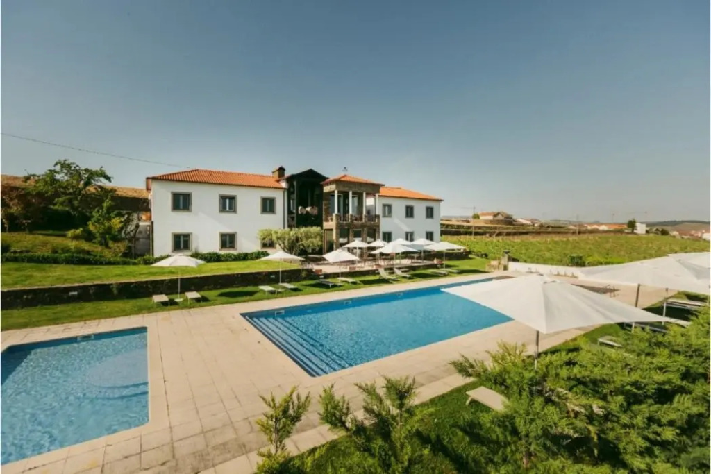 Отель The Manor House Celeirós