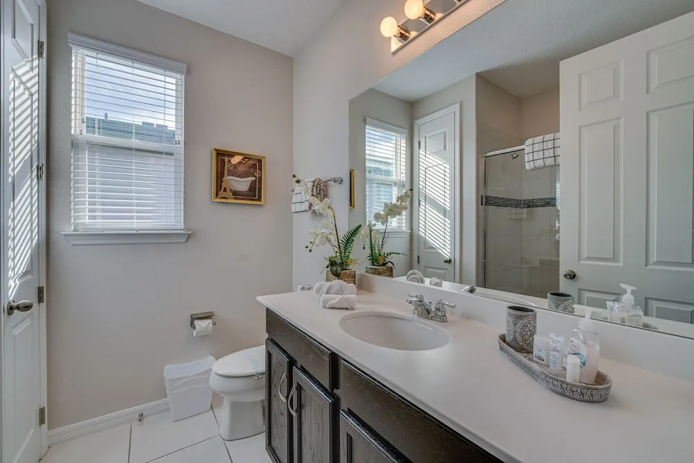 8 Mi to Disney: Spacious Home w/ Pool in Kissimmee
