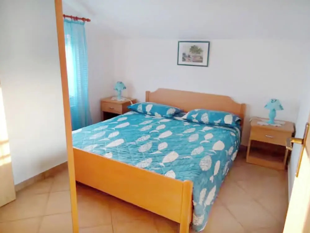 Apartment With Terrace and Garden Access