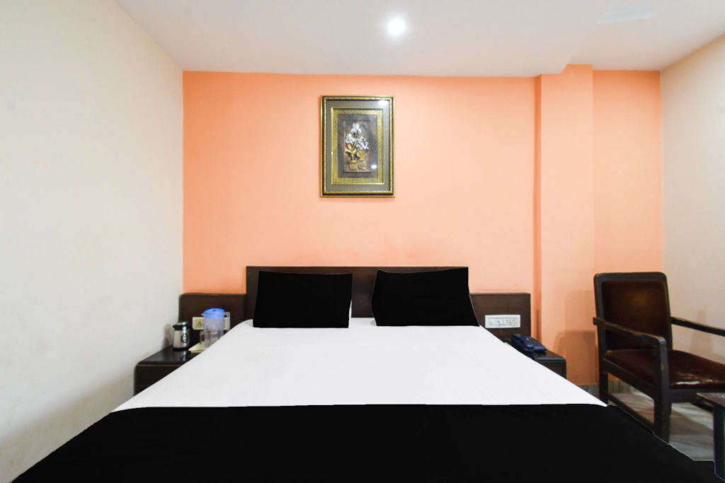 Townhouse OAK Secunderabad Near Railway Station Formerly Hotel Brahma
