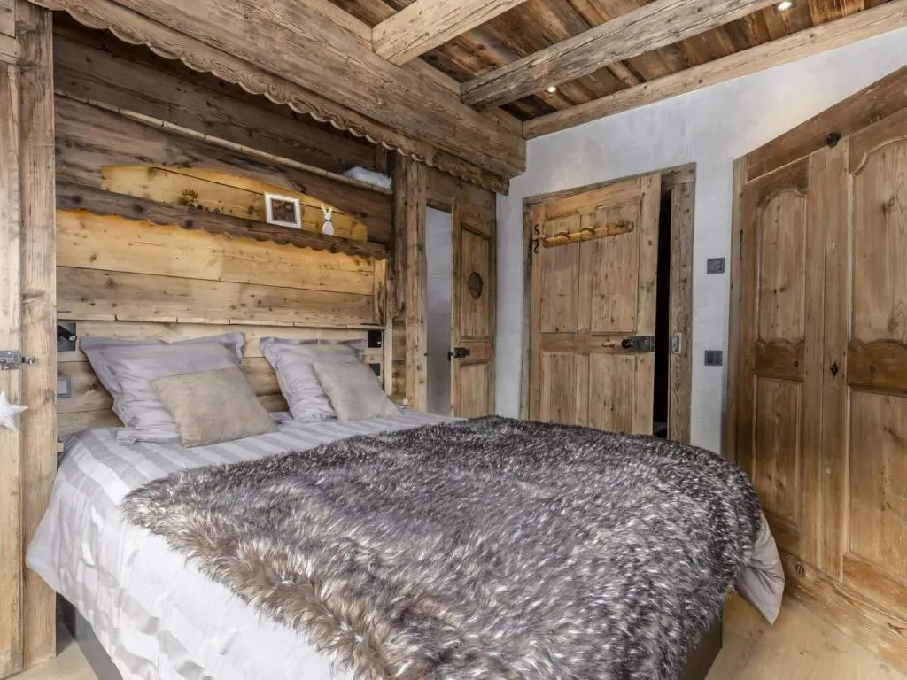 Chalet 5★, 12 pers, spa, sauna, proche pistes, 5 ch. - FR-1-304-229