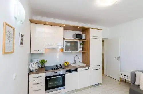 Adriatic Sunny Apartments
