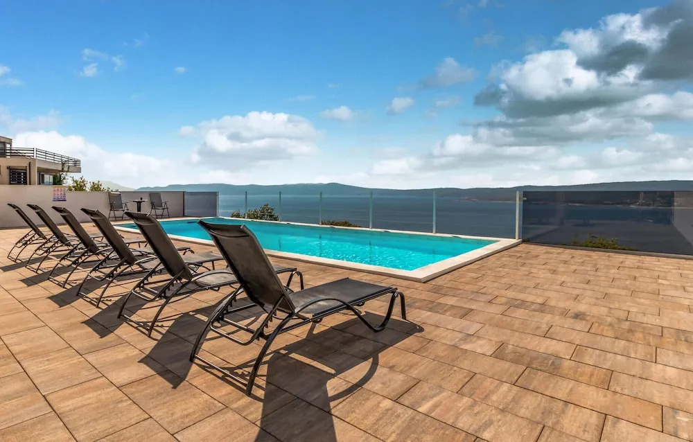 Stunning Apartment in Crikvenica With Outdoor Swimming Pool, Wifi and 2 Bedrooms