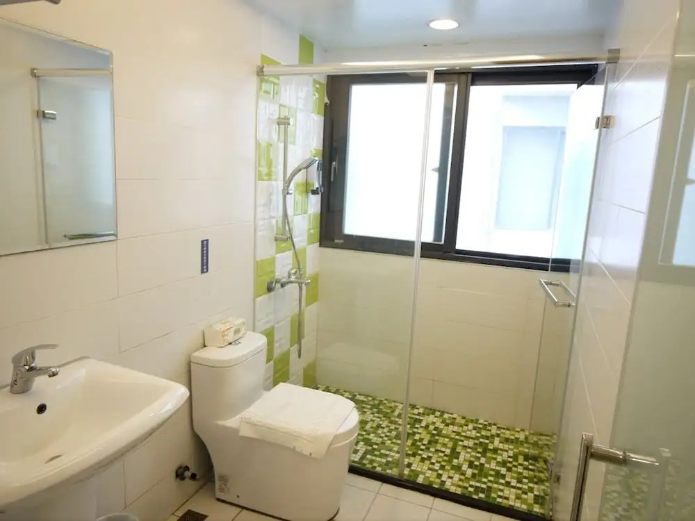 Big City Small House Homestay