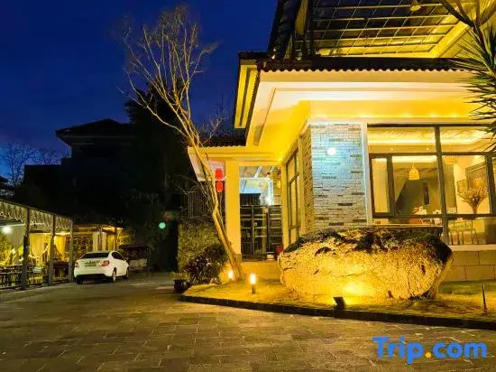 Tengchong Senya Golf Villa Resort
