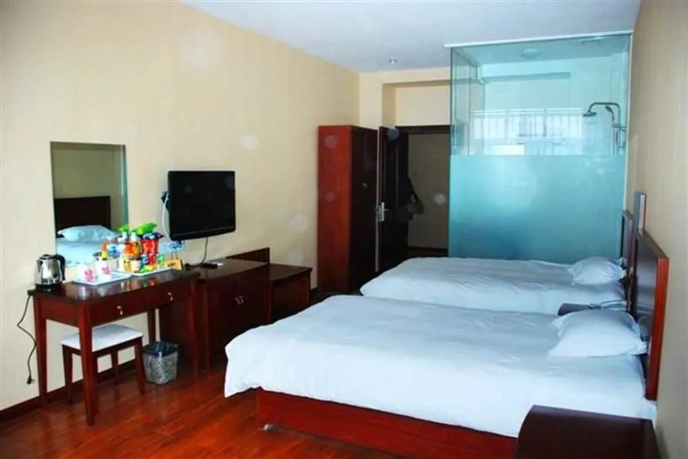 The Sea East Hotel