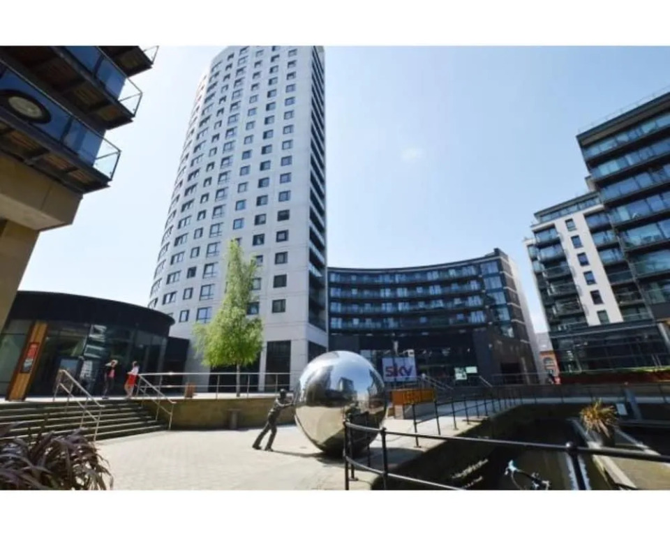 Modern Leeds City Apartment