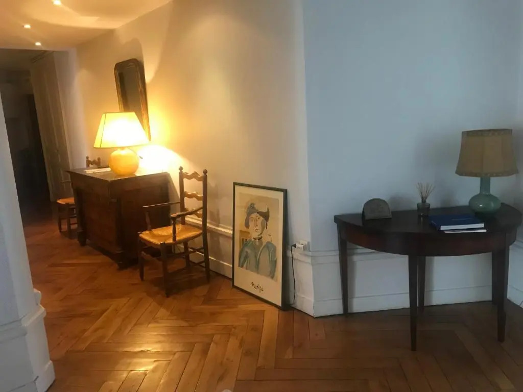 Berges du Rhone/ Chambre Avec Balcon (Adults Only)
