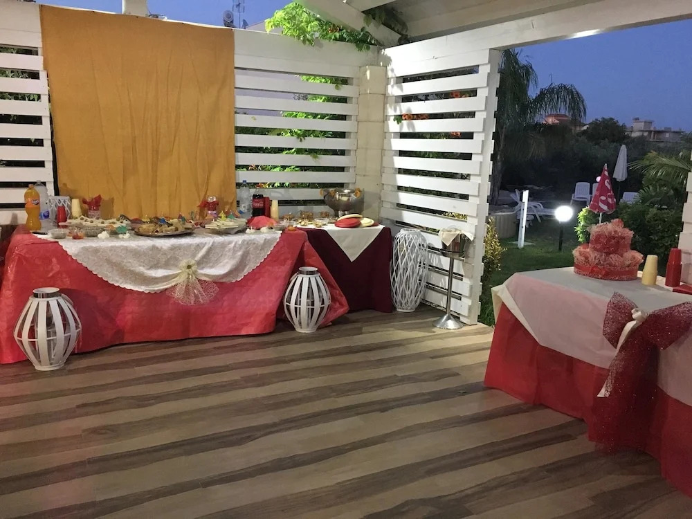Apartment With one Bedroom in Pozzallo, With Pool Access, Terrace and