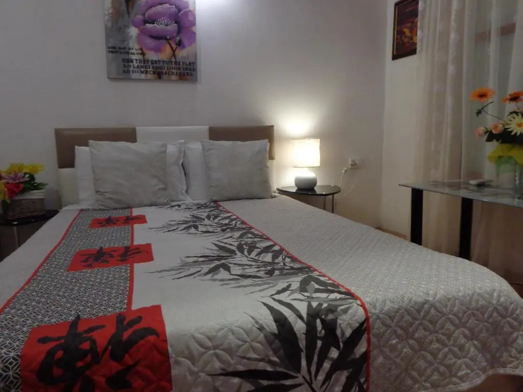 Zoya Apartment