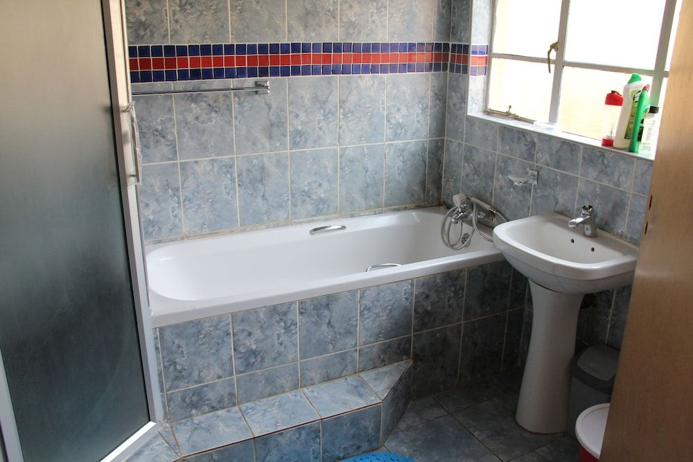Borrowdale Ground Floor with Poolview