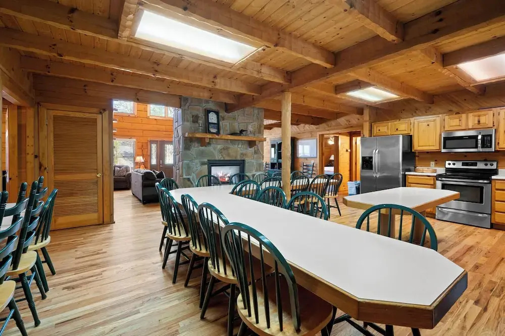 Country Pines Lodge